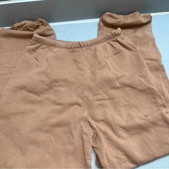 Joah Brown Oversized Joggers - Picture 11 of 15